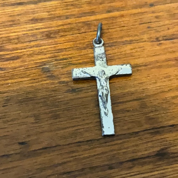 Sterling Creed Silver Cross Pendant - Picture 1 of 3